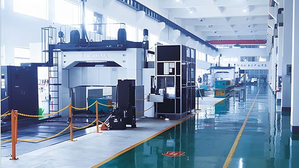 OKUMA gantry machining center