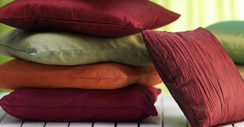 Warp Knitting Machine for Home Textiles