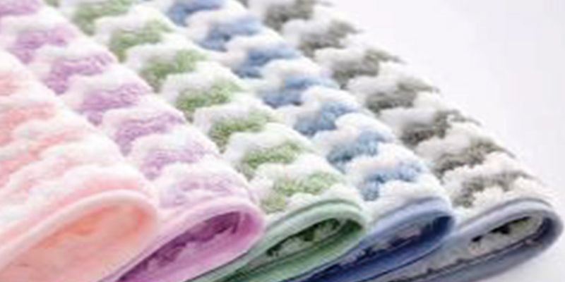 Warp Knitting Machine for Home Textiles