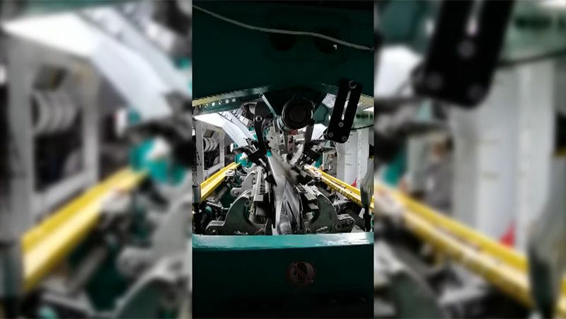GE288-IIB Faux Fur Warp Knitting Machine